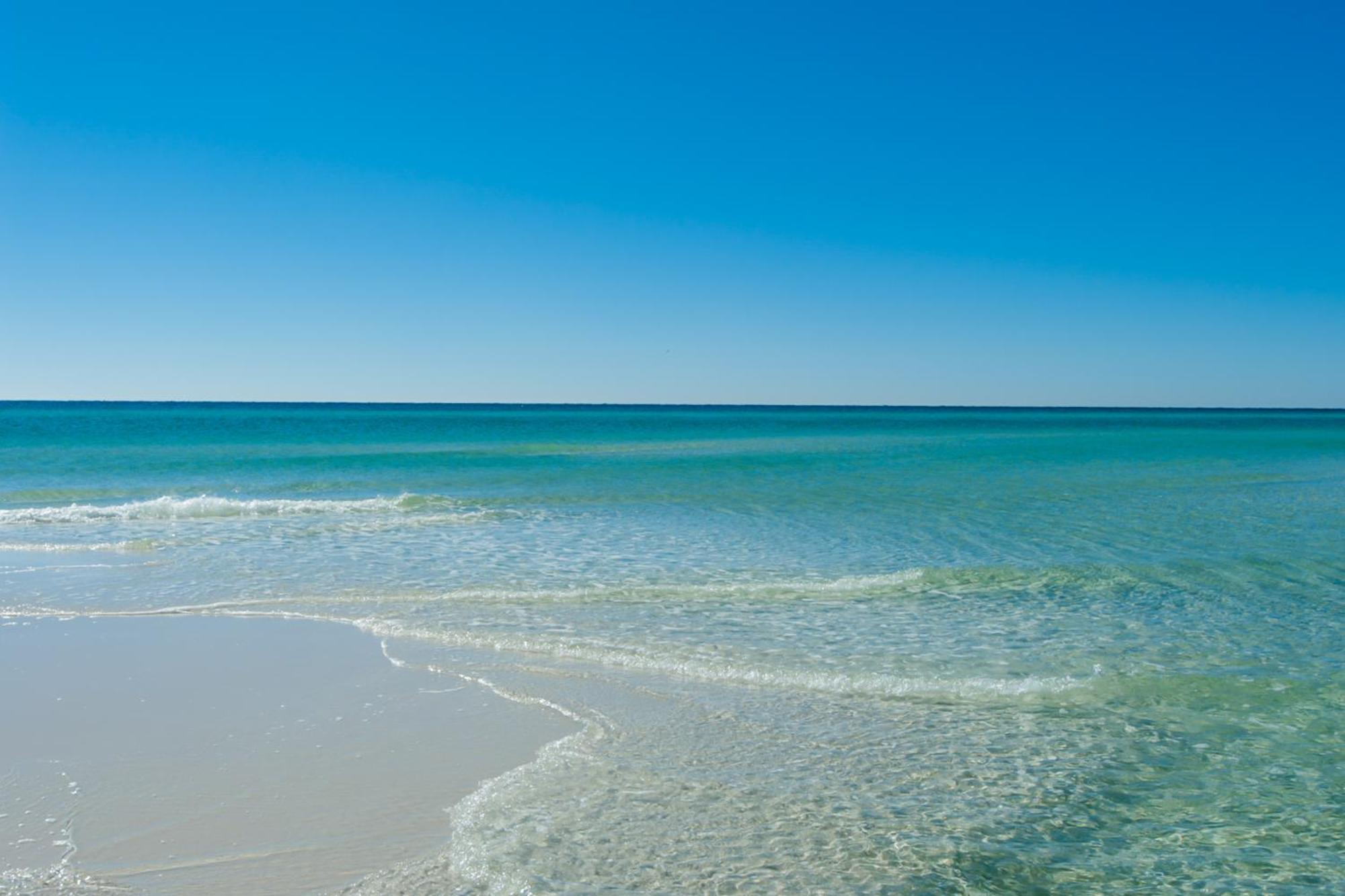 Emerald Waters Destin Room photo