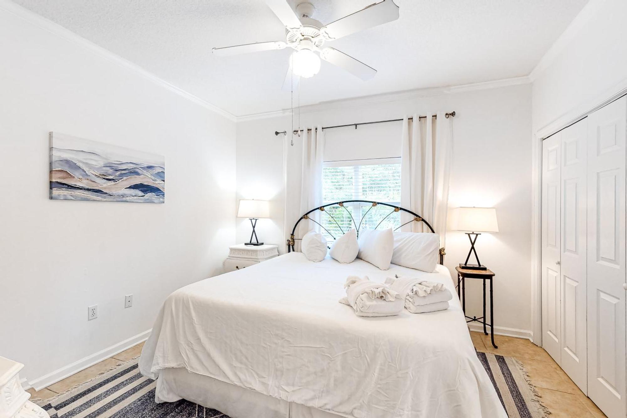 Emerald Waters Destin Room photo