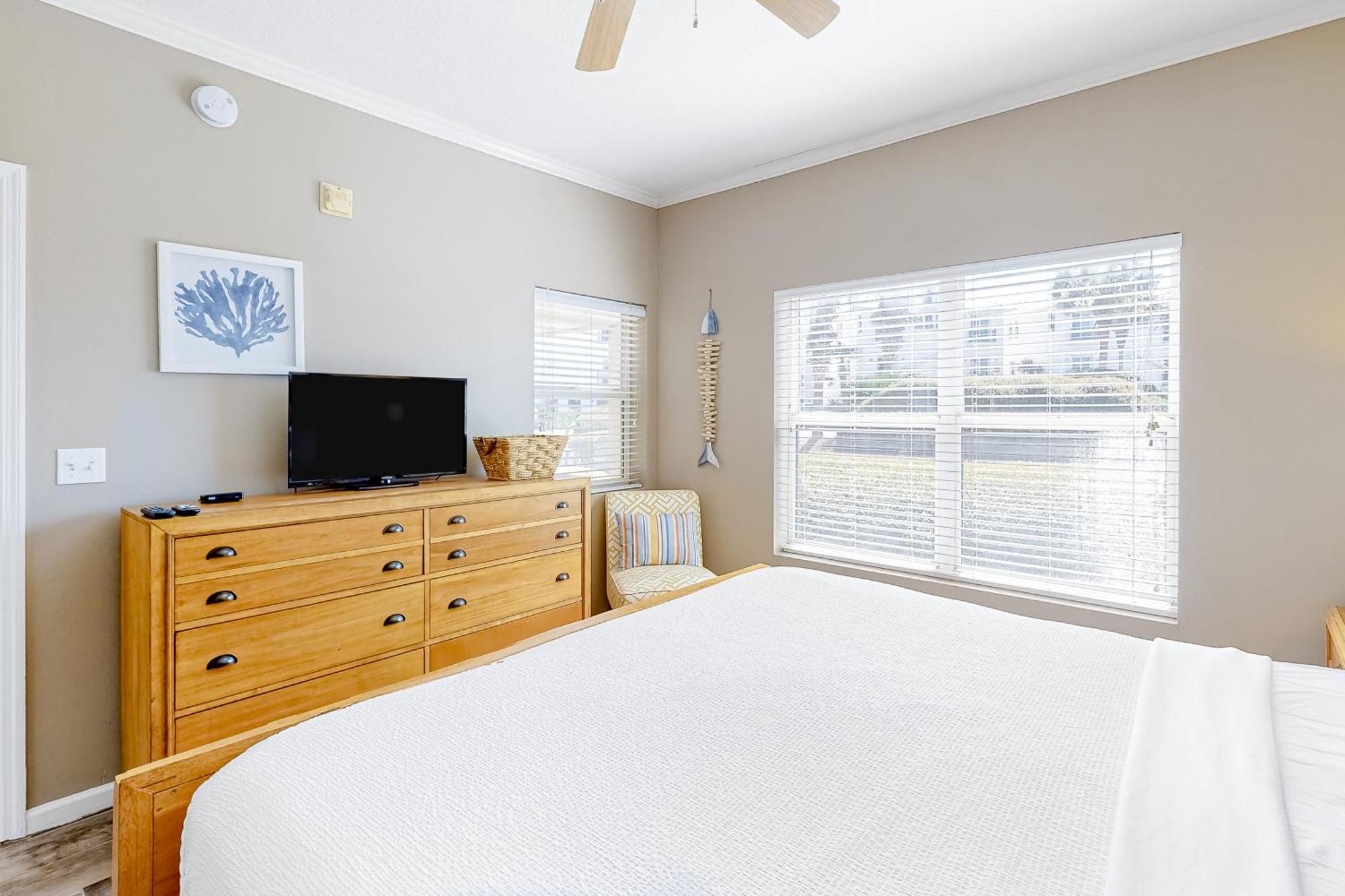 Emerald Waters Destin Room photo