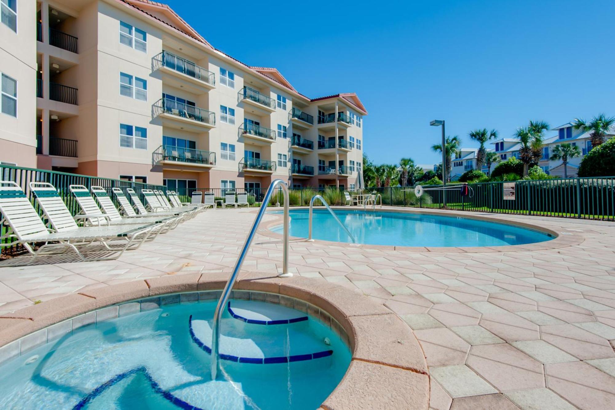 Emerald Waters Destin Room photo